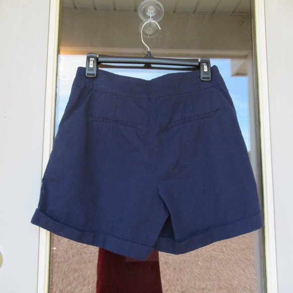 Deleting NWT High rise cuffed short size 18 - Picture 8 of 14